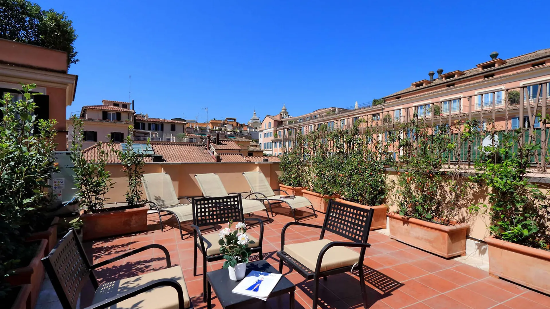 Piazzetta Margutta - My Extra Home Rome Italy